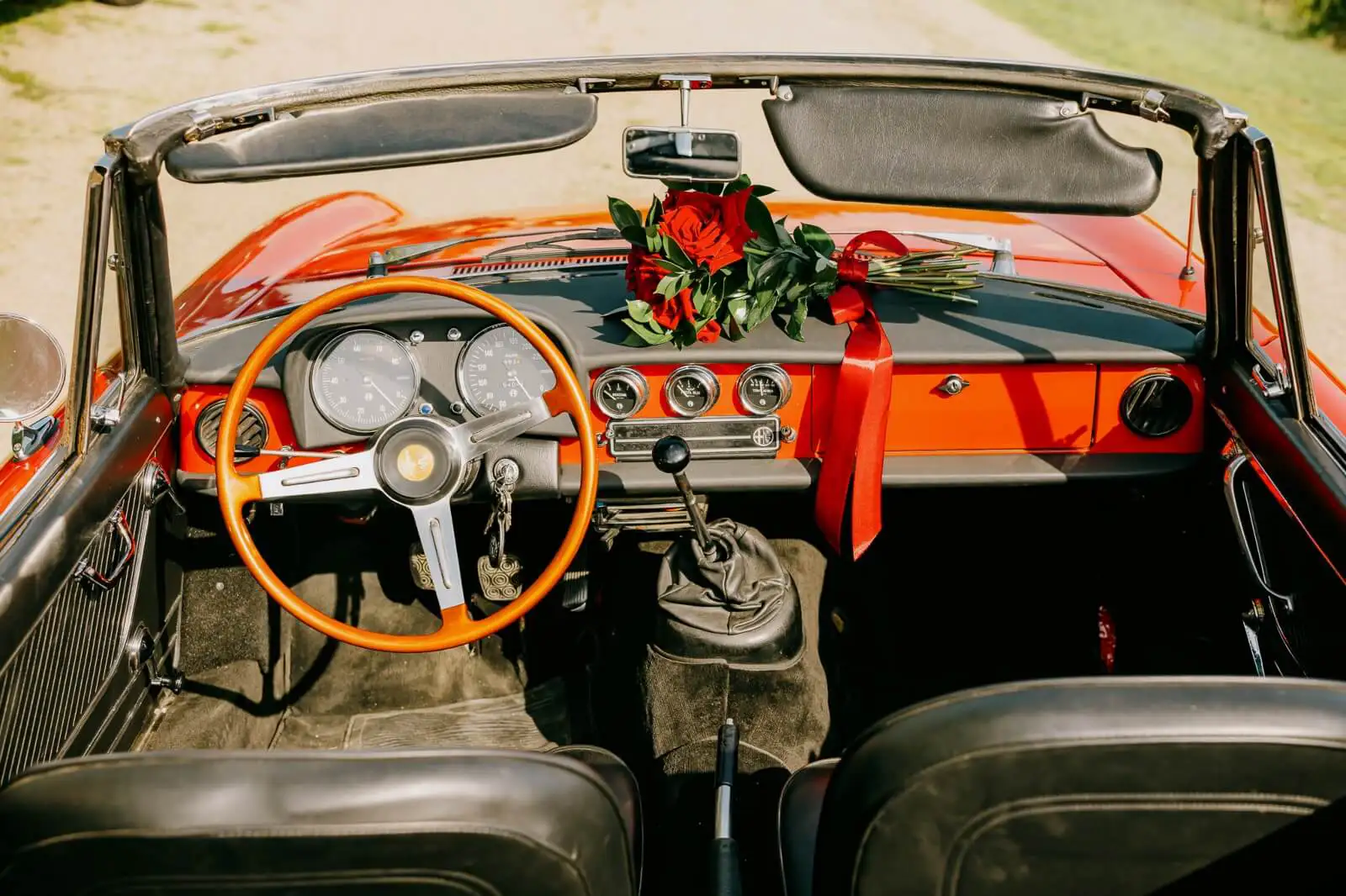 Analog Roads classic convertible interior in Romania